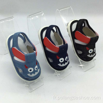 New Design Baby Shoes Sandales garçons avec son